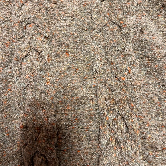 turtleneck sweater - Picture 2 of 3